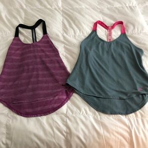 2 Nike Dri Fit Elastika Workout Tanks